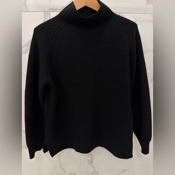 Theory Sweaters - Theory Women’s Wool and Cashmere Sweater Black Size Medium